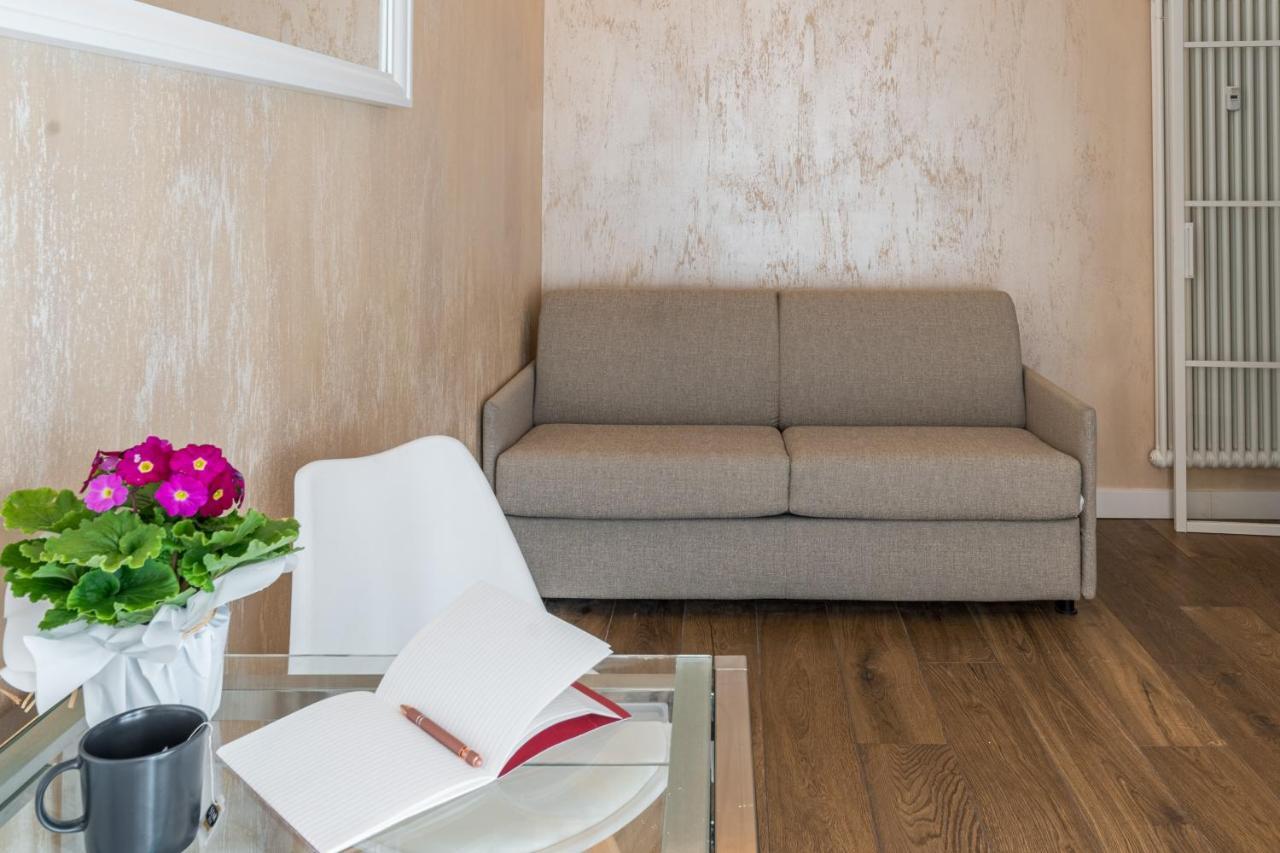 The Venue Apartment โรม ภายนอก รูปภาพ
